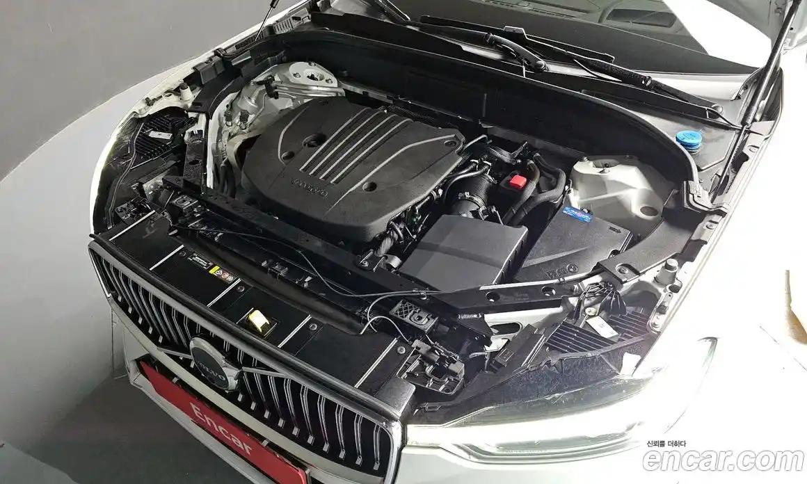 Volvo XC60 2023 2.0 Автомат в Москве № 164292, фото 6