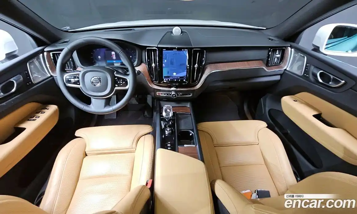 Volvo XC60 2023 2.0 Автомат в Москве № 164292, фото 7