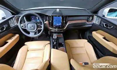 Volvo XC60 2023 2.0 Автомат в Москве № 164292, миниатюра 7