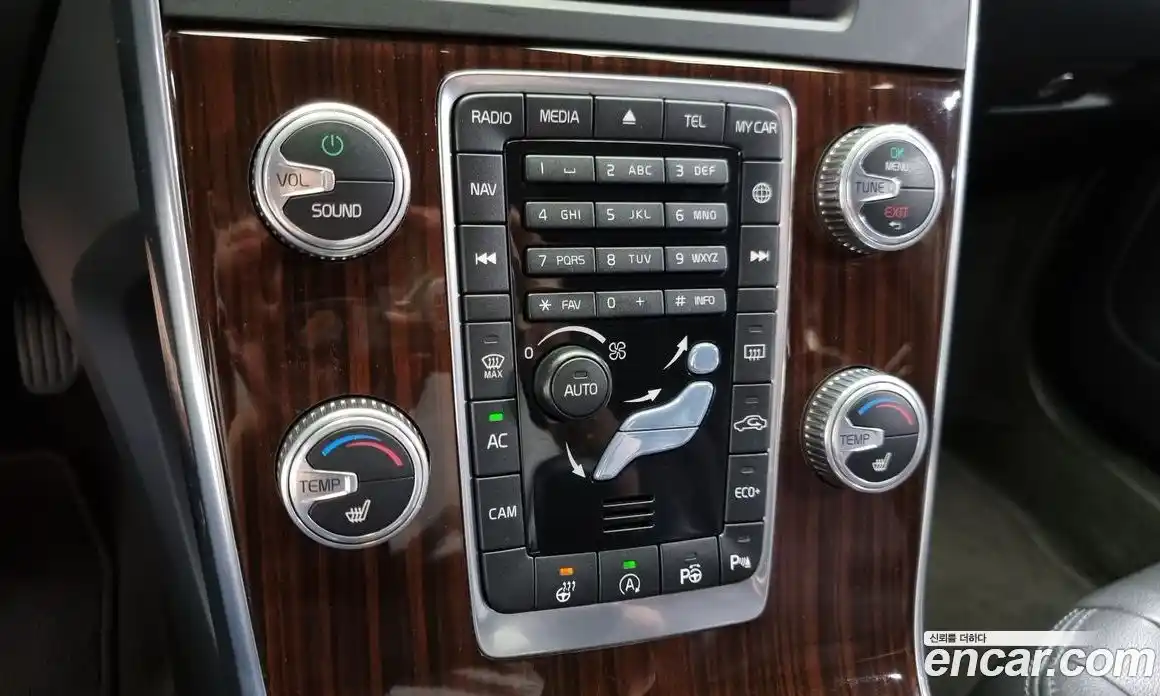 Volvo V60 2017 2.0 Автомат в Москве № 164620, фото 14