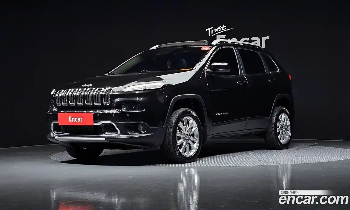 Jeep Cherokee 2015 2.0 Автомат в Москве № 169877, фото 1