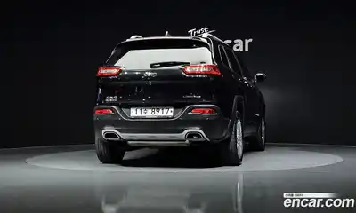 Jeep Cherokee 2015 2.0 Автомат в Москве № 169877, миниатюра 4