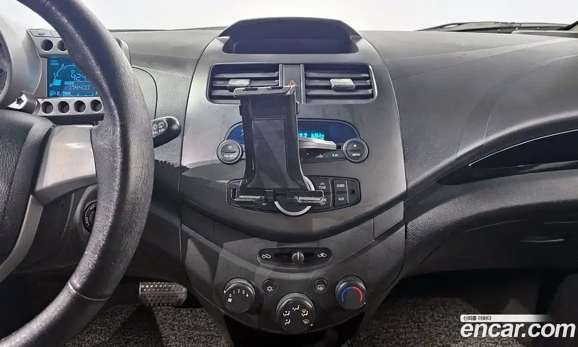 Chevrolet Spark 2012 1.0 Автомат в Москве № 1849, фото 14