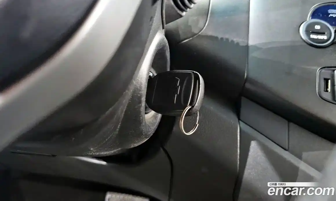 Chevrolet Spark 2012 1.0 Автомат в Москве № 1849, фото 17