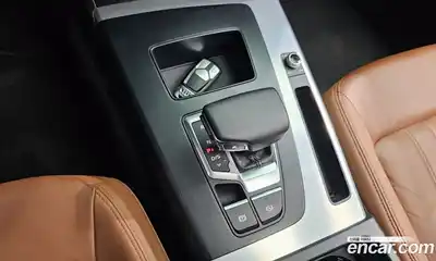 Audi Q5 2022 2.0 Автомат в Москве № 212469, миниатюра 9