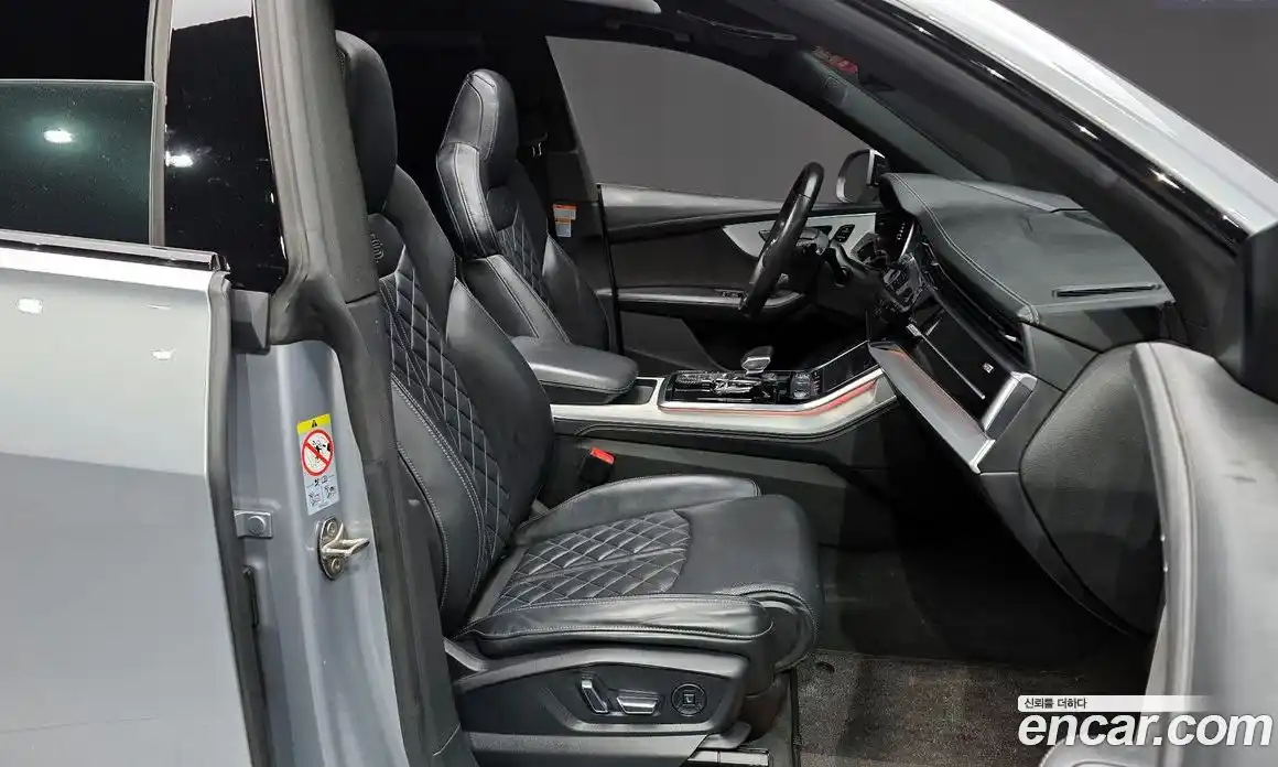 Audi Q8 2022 3.0 Автомат в Москве № 212474, фото 11