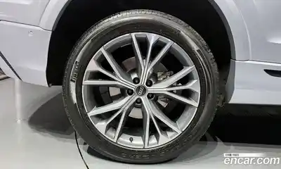 Audi Q8 2022 3.0 Автомат в Москве № 212474, миниатюра 5