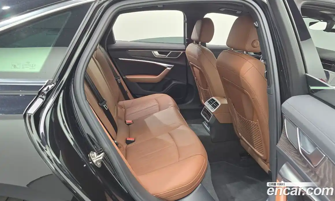 Audi A6 2023 2.0 Автомат в Москве № 228443, фото 12