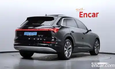 Audi e-tron 2020 0.2 Автомат в Москве № 230021, миниатюра 2