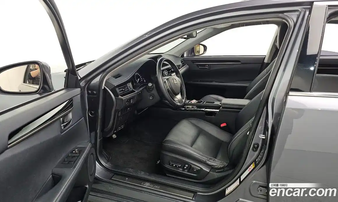 Lexus ES 2014 2.5 Автомат в Москве № 231995, фото 10