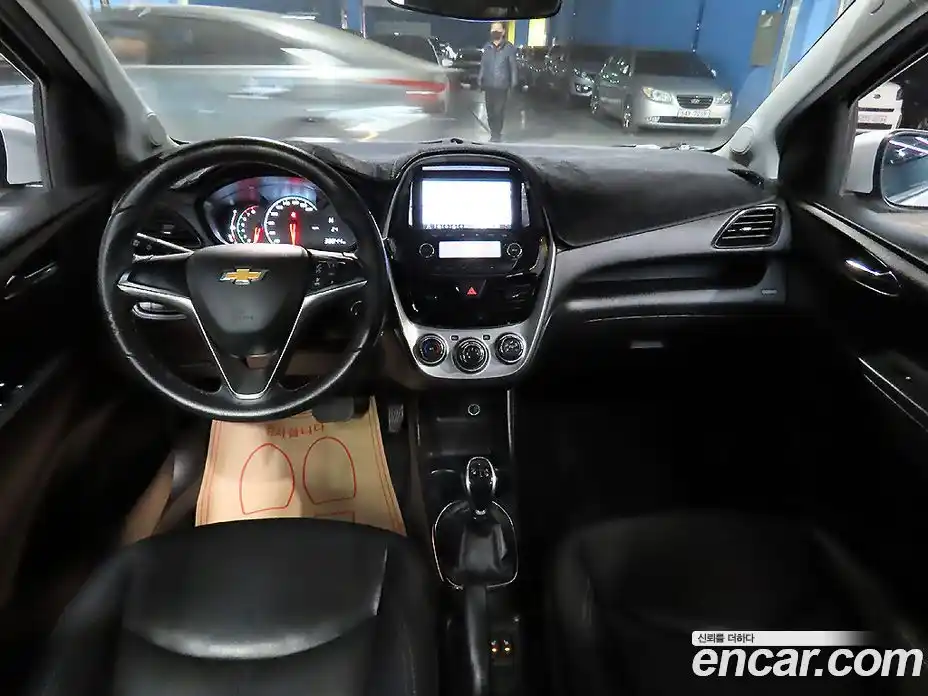 Chevrolet Spark 2018 1.0 Робот в Москве № 297927, фото 6