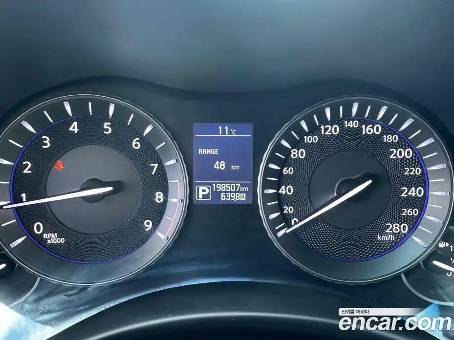 Infiniti Q70 2018 3.7 Автомат в Москве № 329775, фото 16