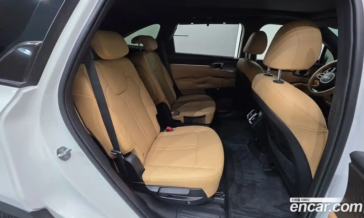 Kia Sorento 2023 1.6 Автомат в Москве № 50725, фото 20