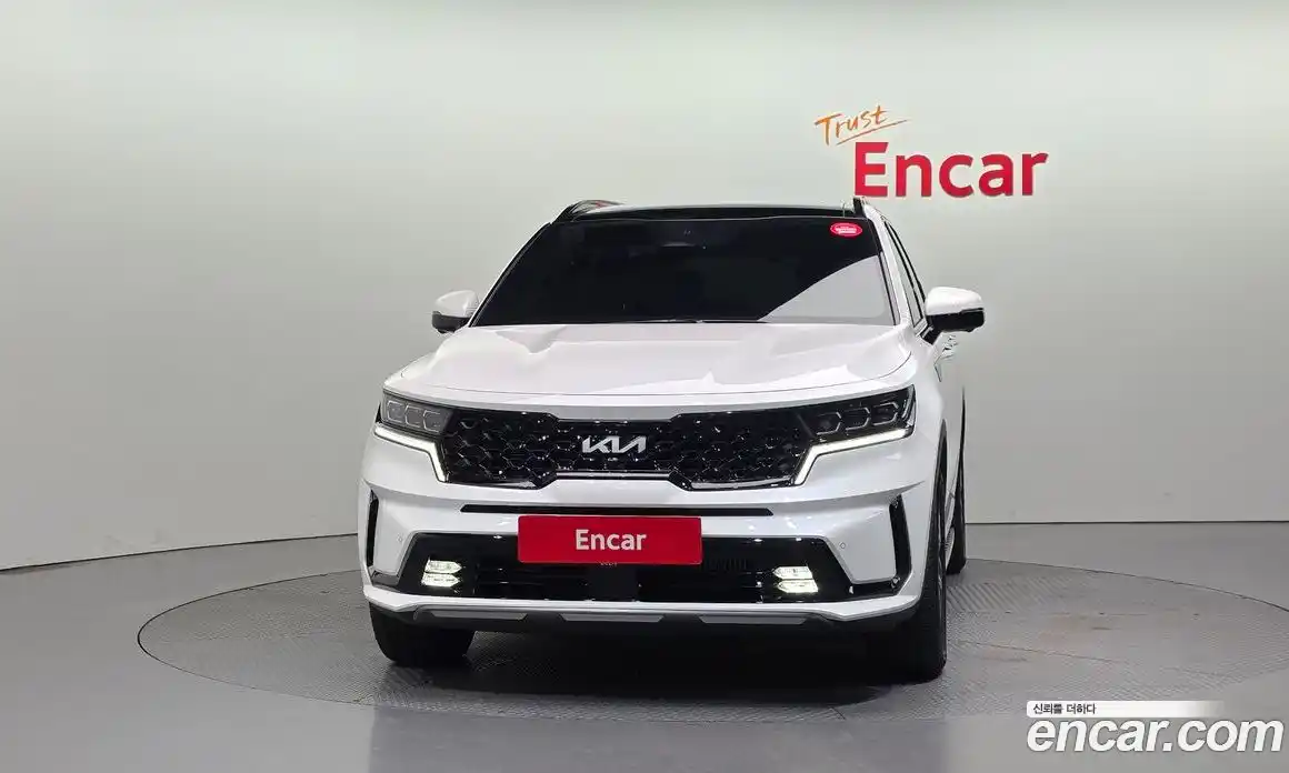 Kia Sorento 2023 1.6 Автомат в Москве № 50725, фото 3