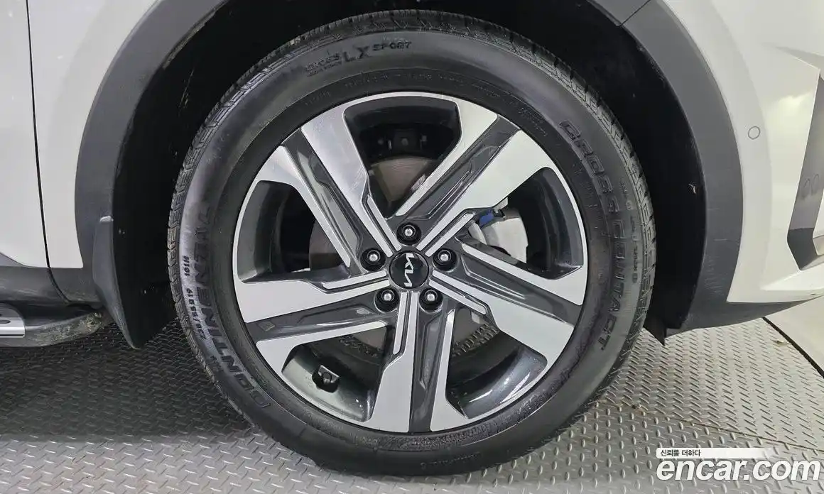 Kia Sorento 2023 1.6 Автомат в Москве № 50725, фото 5