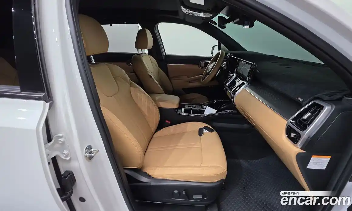 Kia Sorento 2023 1.6 Автомат в Москве № 50725, фото 10