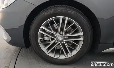 Hyundai Grandeur 2019 2.4 Автомат в Москве № 582456, миниатюра 5