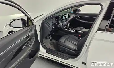 Hyundai Sonata 2022 1.6 Автомат в Москве № 582494, миниатюра 11