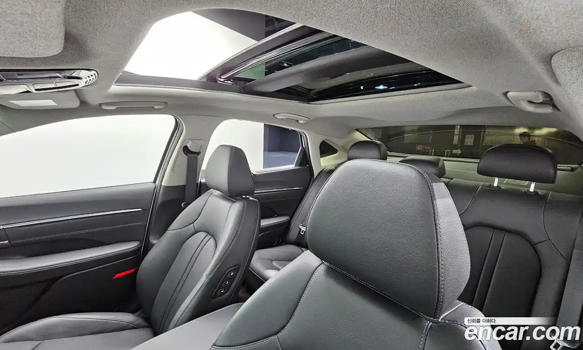 Hyundai Sonata 2022 1.6 Автомат в Москве № 582494, фото 18