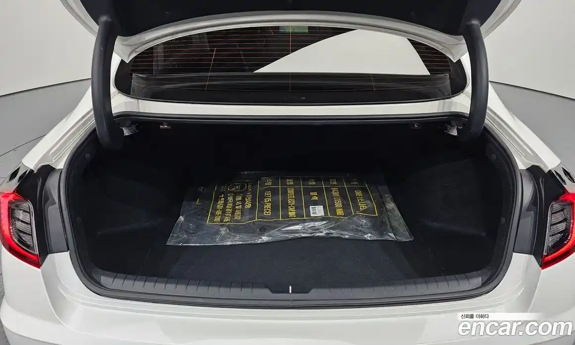 Hyundai Sonata 2022 1.6 Автомат в Москве № 582494, фото 20