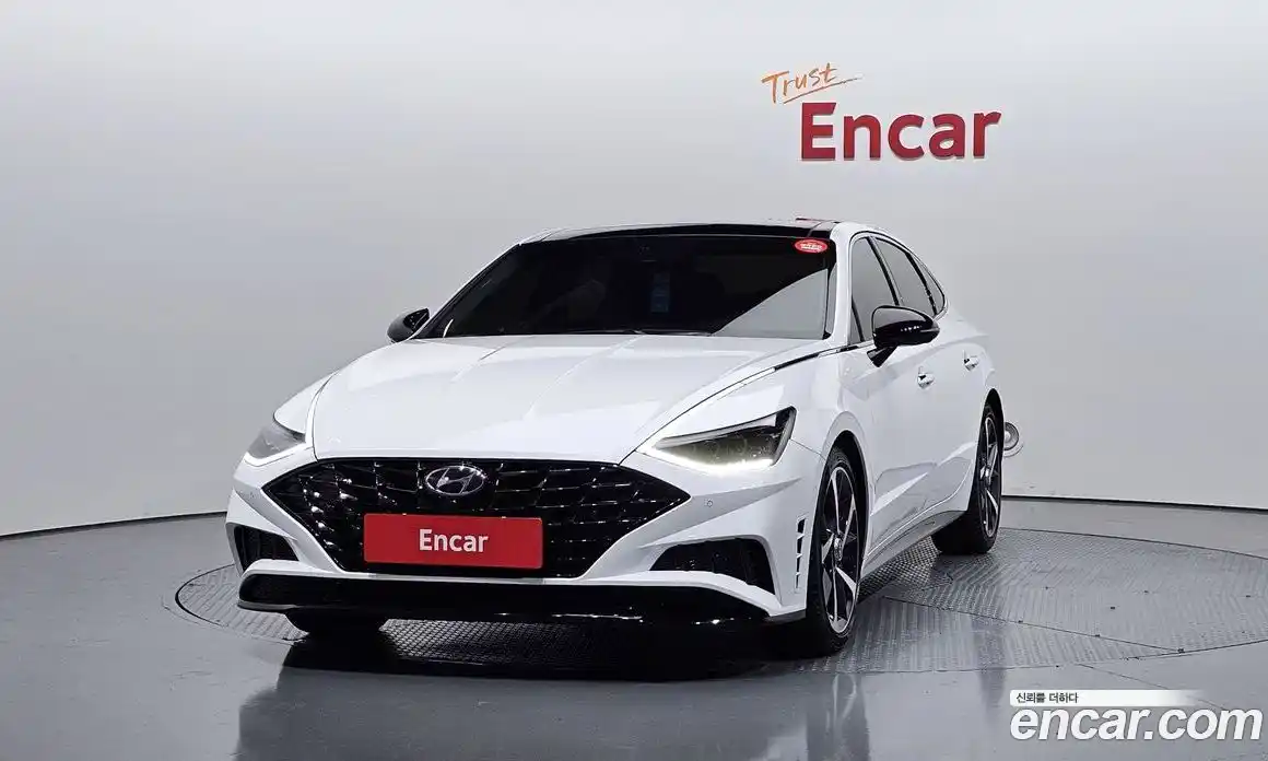 Hyundai Sonata 2022 1.6 Автомат в Москве № 582494, фото 3