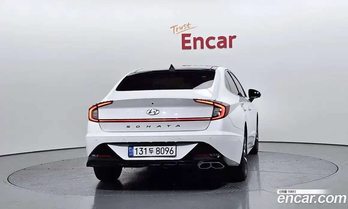 Hyundai Sonata 2022 1.6 Автомат в Москве № 582494, фото 4