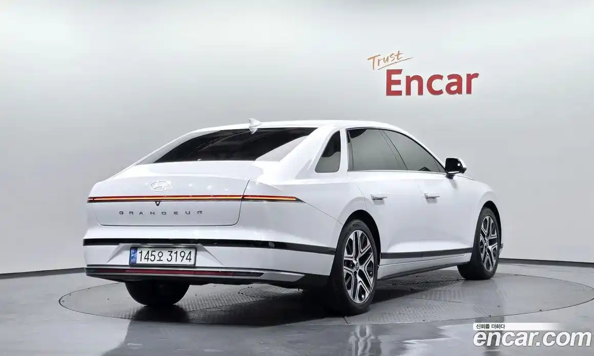 Hyundai Grandeur 2023 1.6 Автомат в Москве № 582574, фото 1