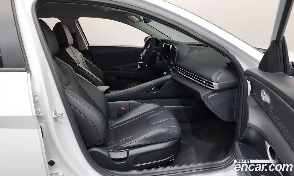 Hyundai Avante 2025 1.6 Автомат в Москве № 582693, фото 11