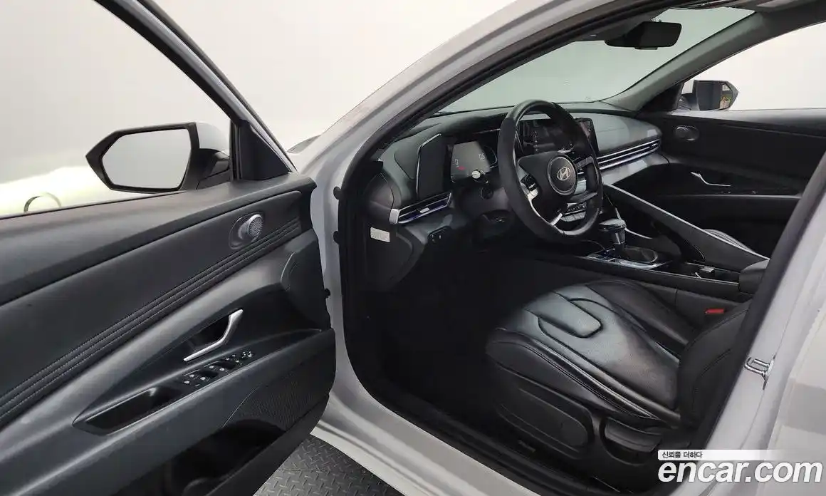 Hyundai Avante 2025 1.6 Автомат в Москве № 582693, фото 10