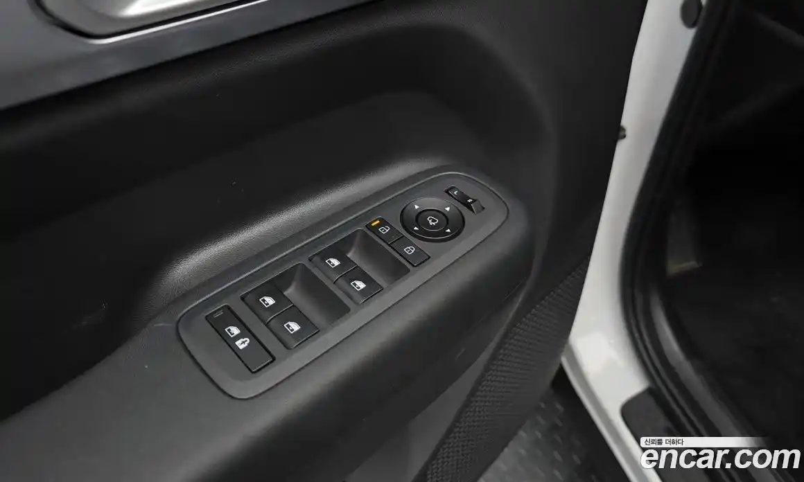 Hyundai Santa Fe 2024 1.6 Автомат в Москве № 582774, фото 17