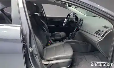 Hyundai Avante 2017 1.6 Автомат в Москве № 582916, миниатюра 11