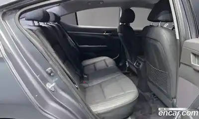 Hyundai Avante 2017 1.6 Автомат в Москве № 582916, миниатюра 12