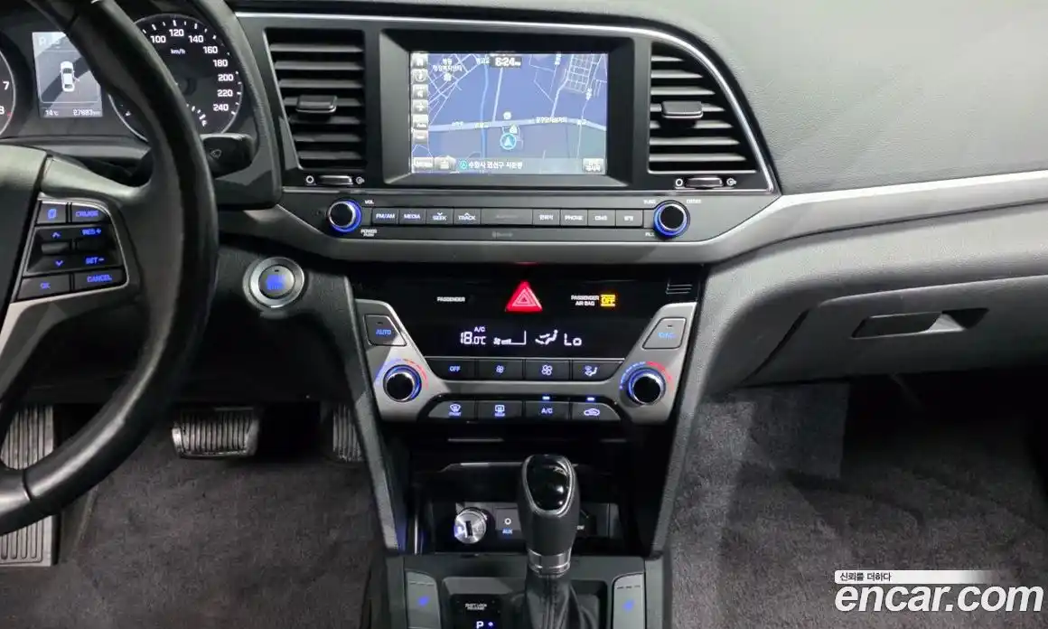 Hyundai Avante 2017 1.6 Автомат в Москве № 582916, фото 14