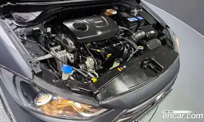 Hyundai Avante 2017 1.6 Автомат в Москве № 582916, миниатюра 6