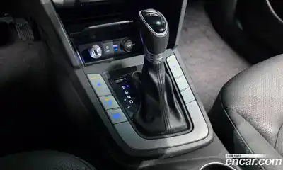 Hyundai Avante 2017 1.6 Автомат в Москве № 582916, миниатюра 9