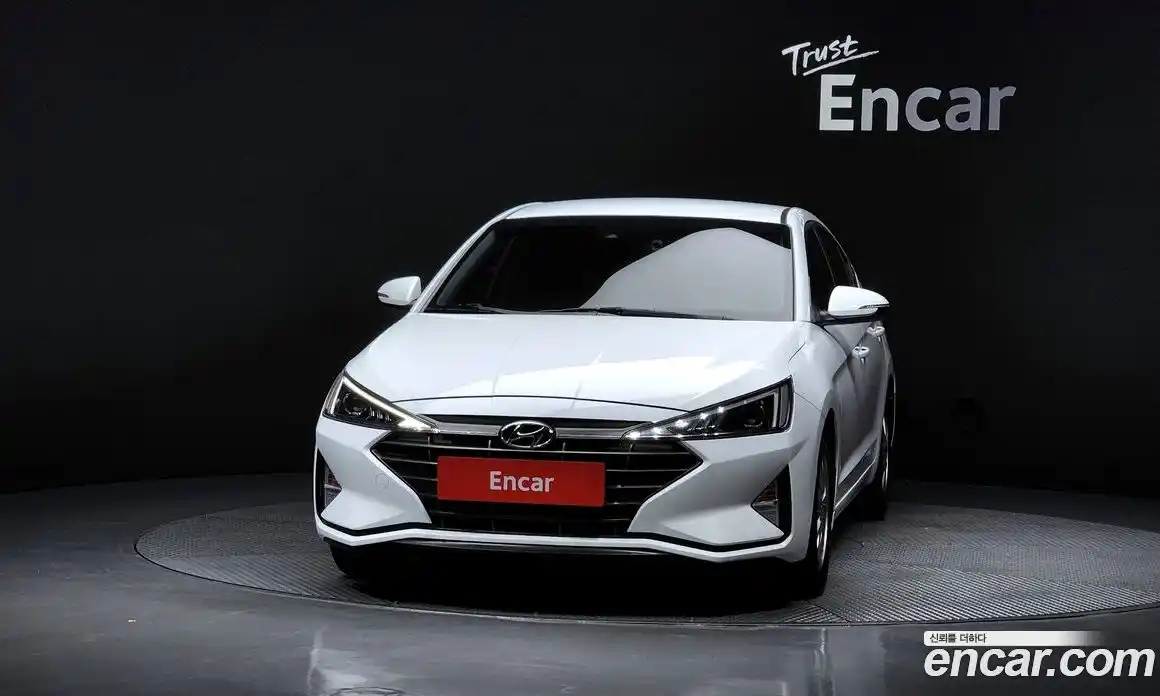 Hyundai Avante 2019 1.6 Автомат в Москве № 582963, фото 3