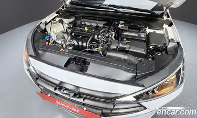 Hyundai Avante 2019 1.6 Автомат в Москве № 582963, миниатюра 6