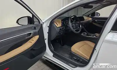 Hyundai Sonata 2021 1.6 Автомат в Москве № 583020, миниатюра 10