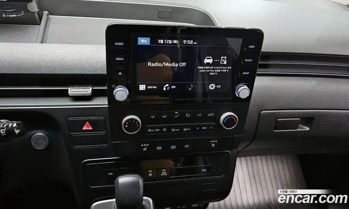 Hyundai Staria 2022 3.5 Автомат в Москве № 583079, фото 13