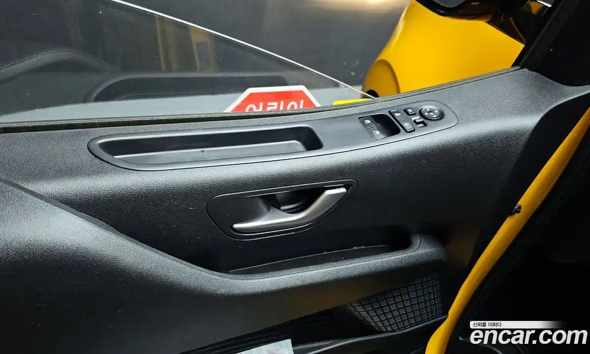 Hyundai Staria 2022 3.5 Автомат в Москве № 583079, фото 16