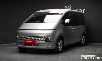 Hyundai Staria, 2025