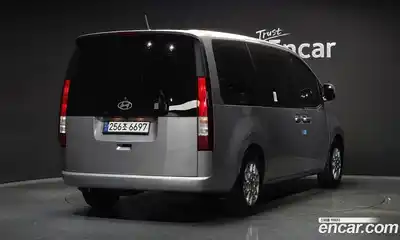Hyundai Staria 2025 2.2 Автомат в Москве № 583123, миниатюра 2