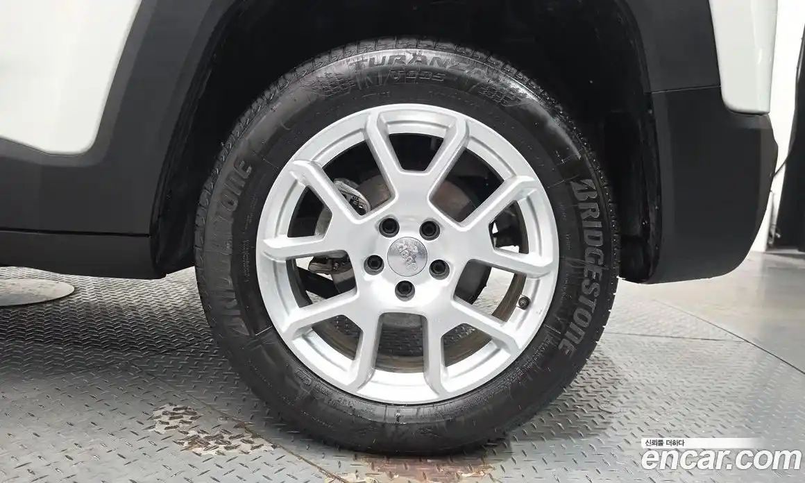 Jeep Renegade 2021 2.4 Автомат в Москве № 583159, фото 4