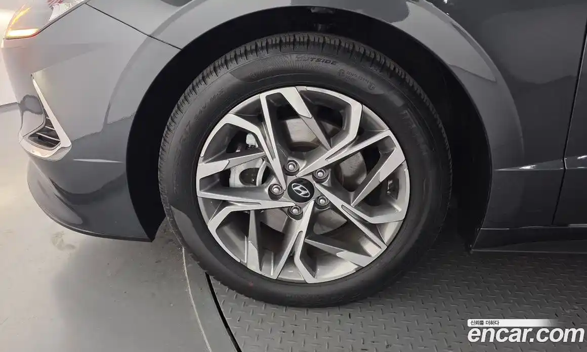 Hyundai Sonata 2021 2.0 Автомат в Москве № 583392, фото 5