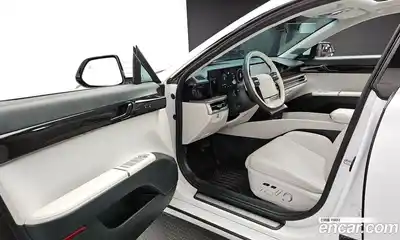 Hyundai Grandeur 2023 1.6 Автомат в Москве № 583597, миниатюра 11