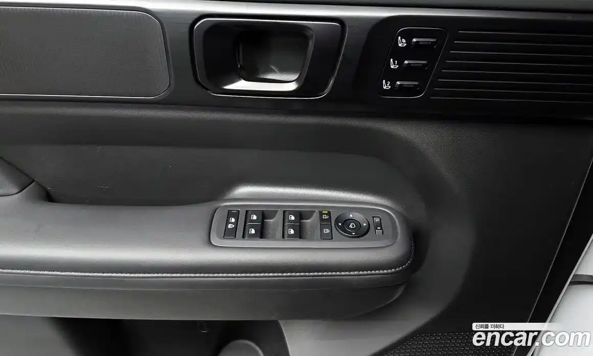 Hyundai Santa Fe 2024 2.5 Автомат в Москве № 583626, фото 17