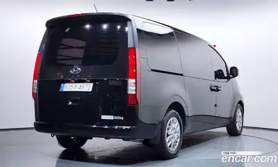 Hyundai Staria 2024 2.2 Автомат в Москве № 583689, миниатюра 2