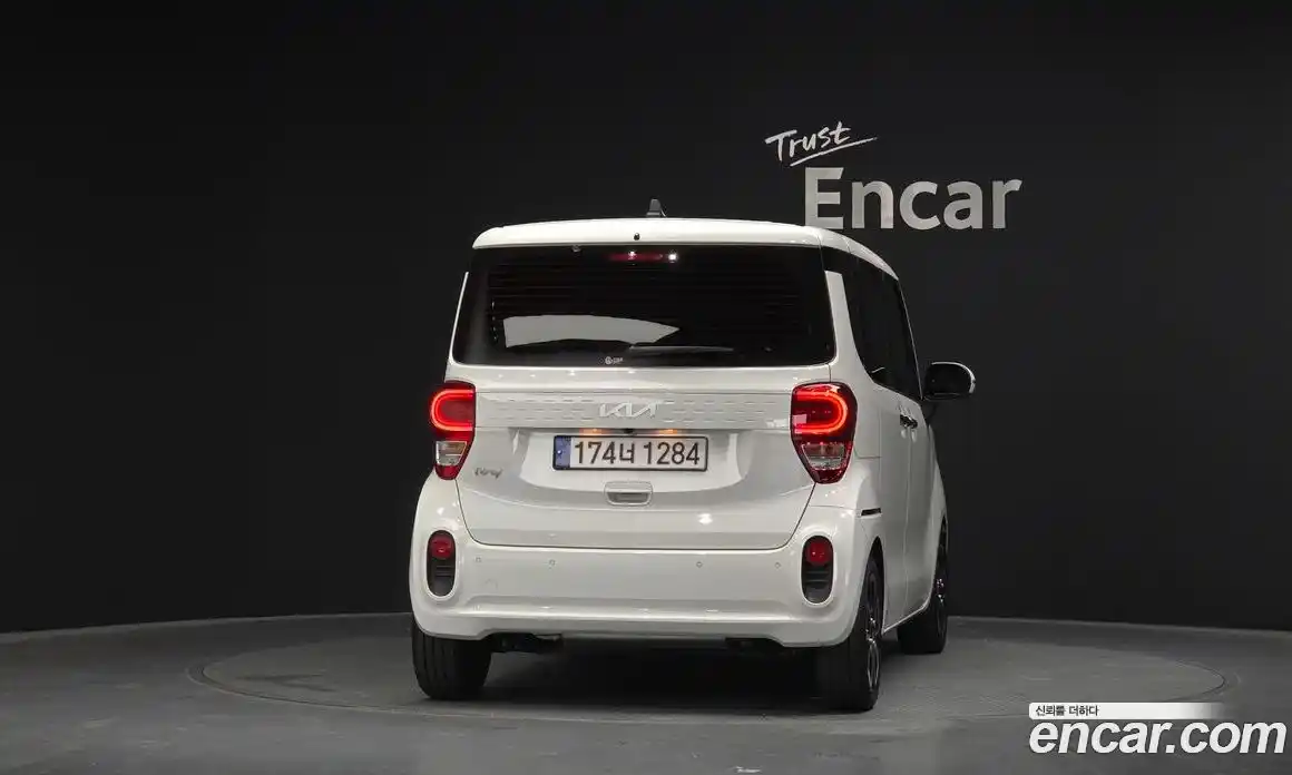 Kia Ray 2022 1.0 Автомат в Москве № 584002, фото 4