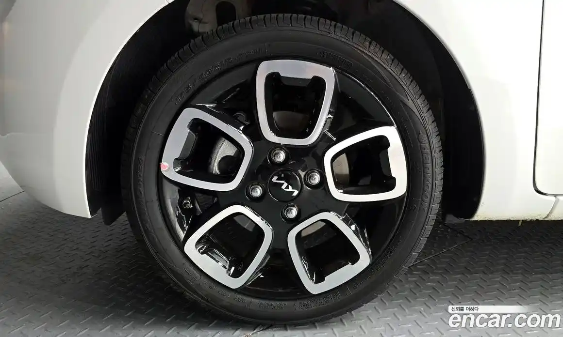 Kia Ray 2022 1.0 Автомат в Москве № 584002, фото 5