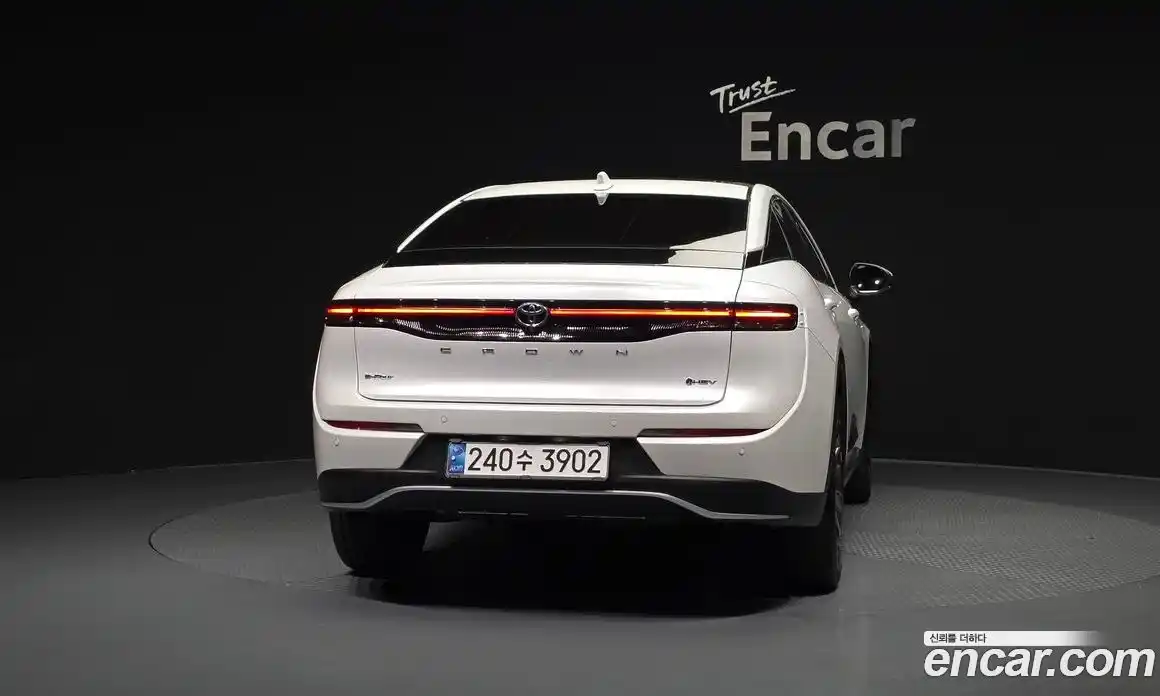 Toyota Crown 2025 2.5 Автомат в Москве № 584558, фото 4